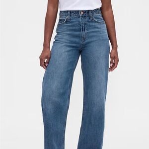GAP Curvy High Rise Barrel Jeans